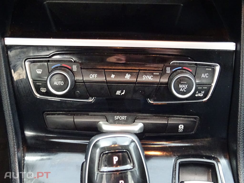 BMW 216 d 7L Line Luxury Auto