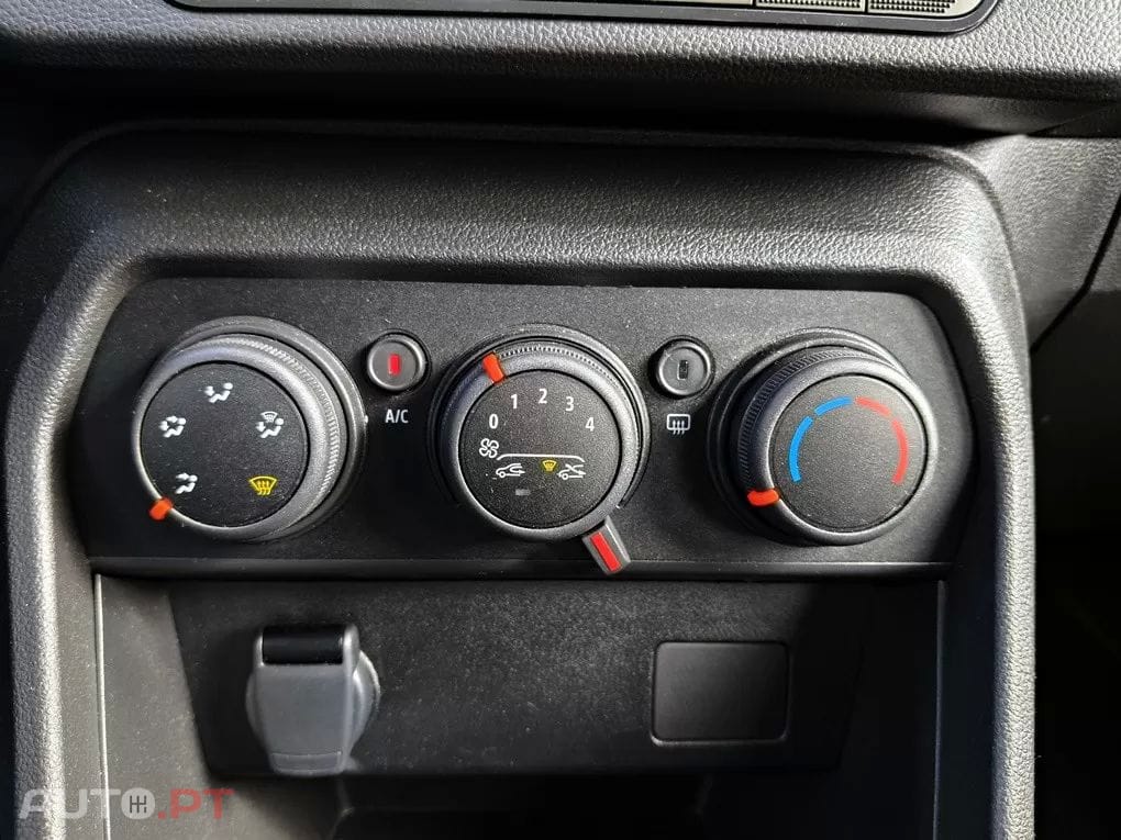 Dacia Sandero 1.0 SCe Essential