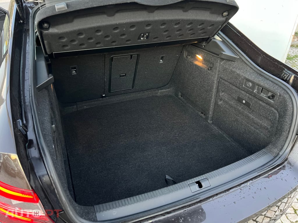 Skoda Superb 2.0 TDI Sportline