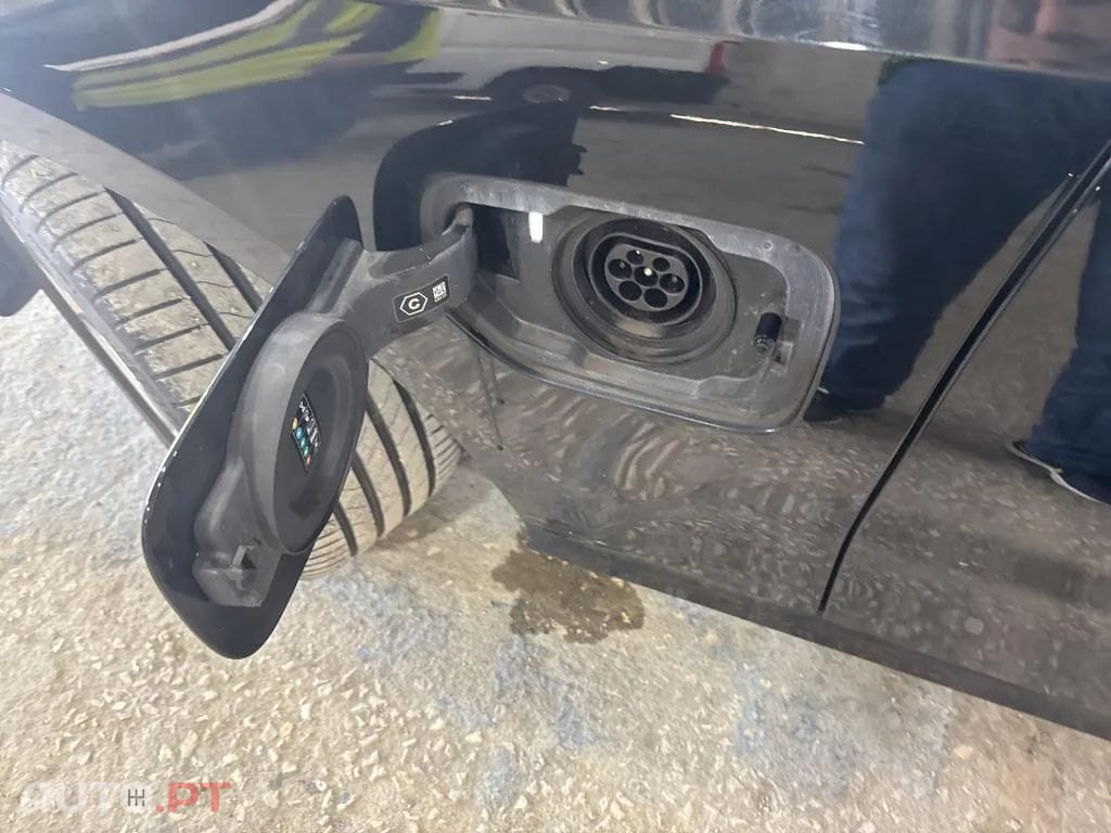 BMW 330 e Corporate Edition Auto
