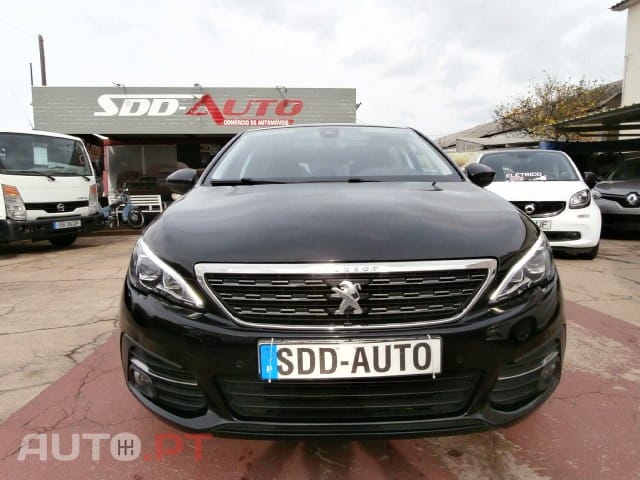 Peugeot 308 BlueHDi 130 Black Edition