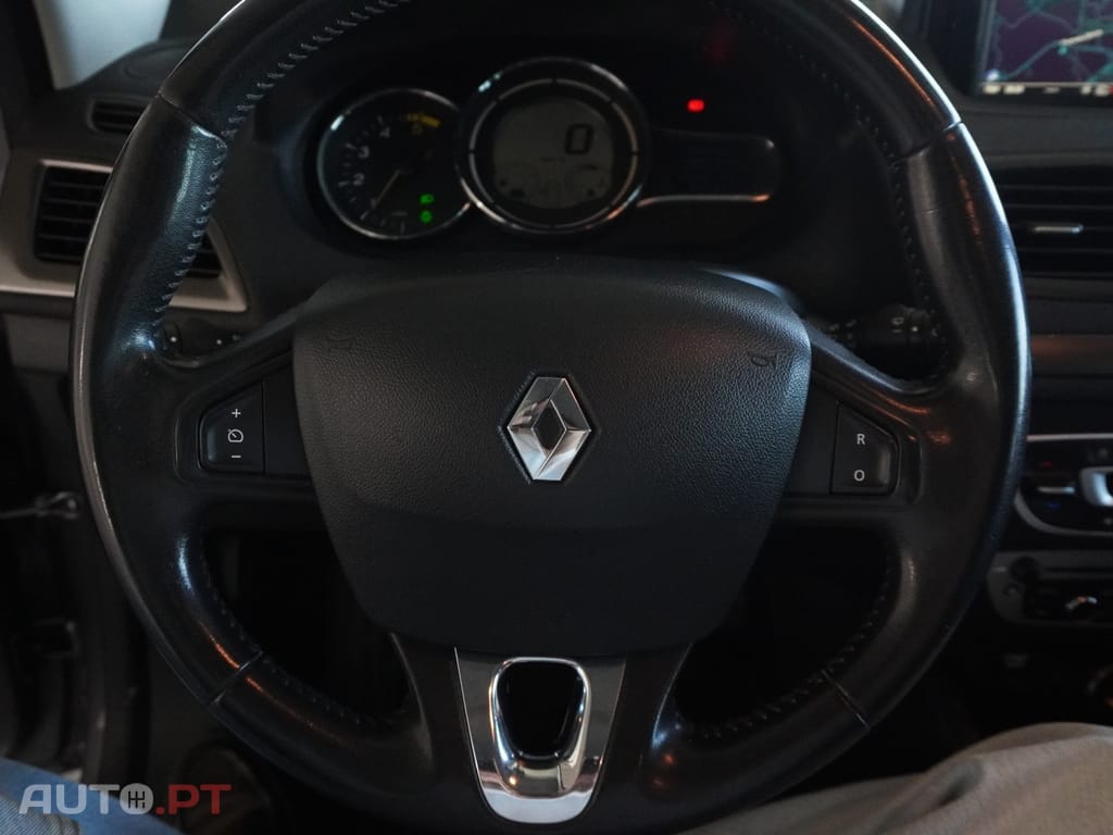 Renault Mégane Sport Tourer 1.5 dCi Dynamique — fotografia 12