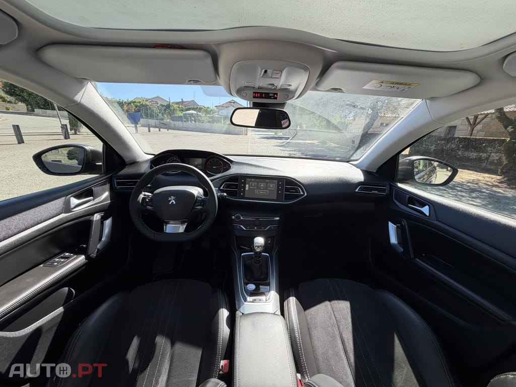 Peugeot 308 1.6 BlueHDi Allure J17