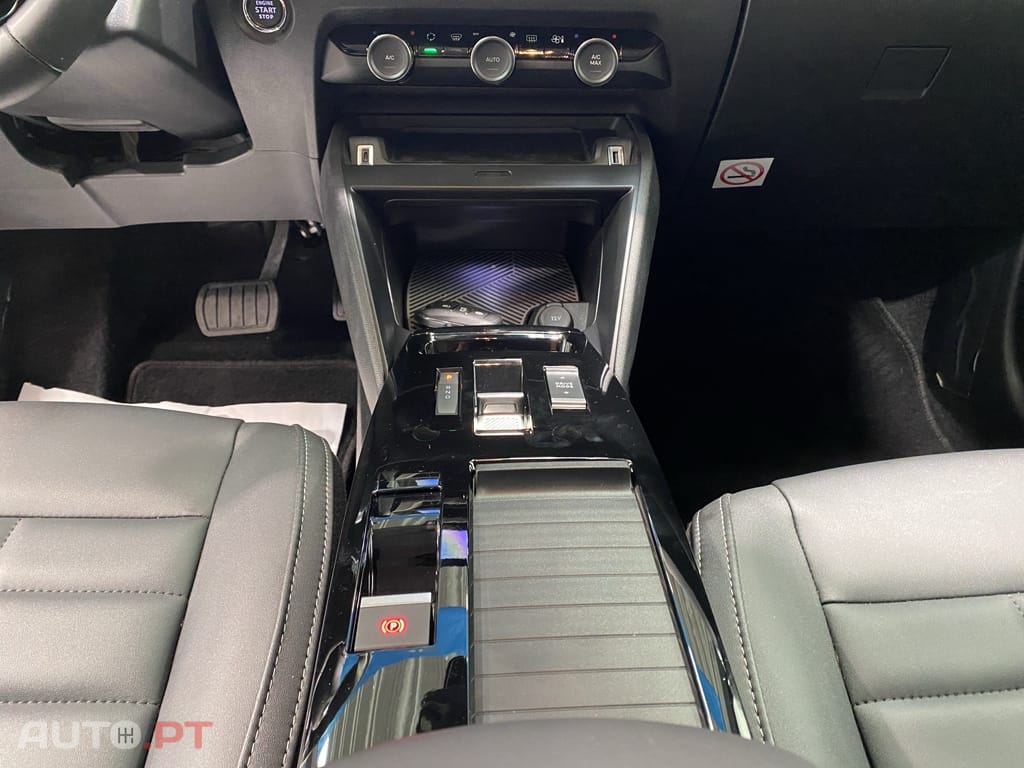 Citroen C4 1.2 PureTech Max EAT8