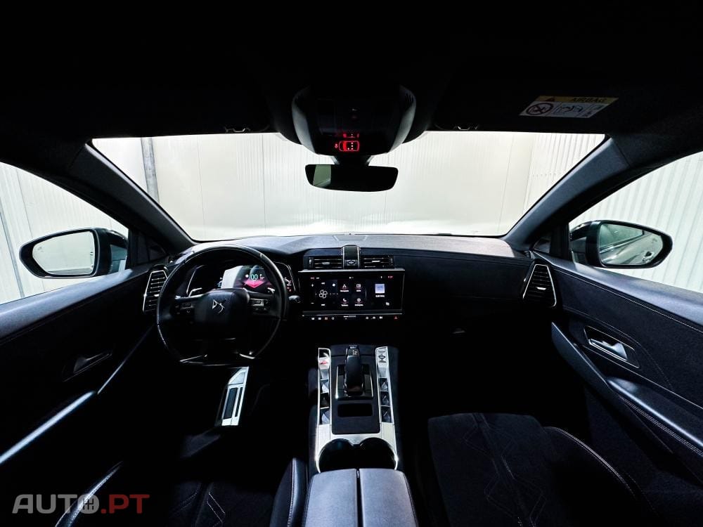 DS DS7 Crossback E-Tense Performance Line EAT8
