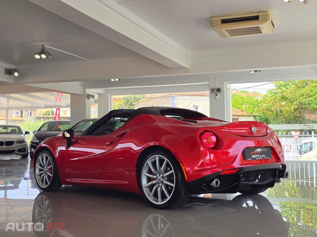 Alfa Romeo 4C Spider 1750 TBi