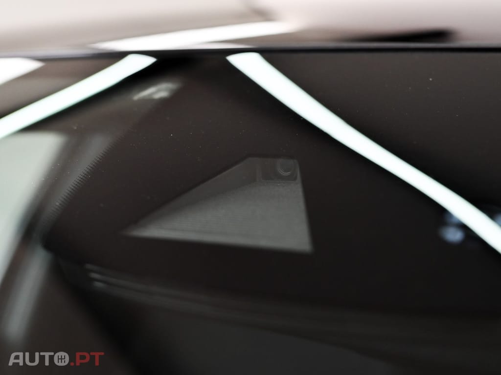 Volkswagen Golf 2.0 TSI GTI DSG