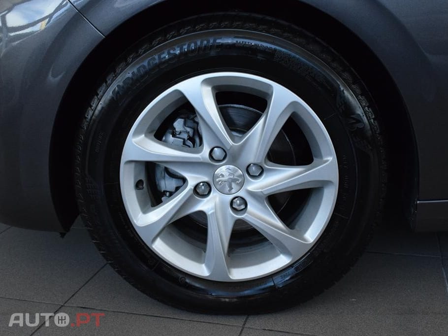 Peugeot 208 1.5 BlueHDi Signature