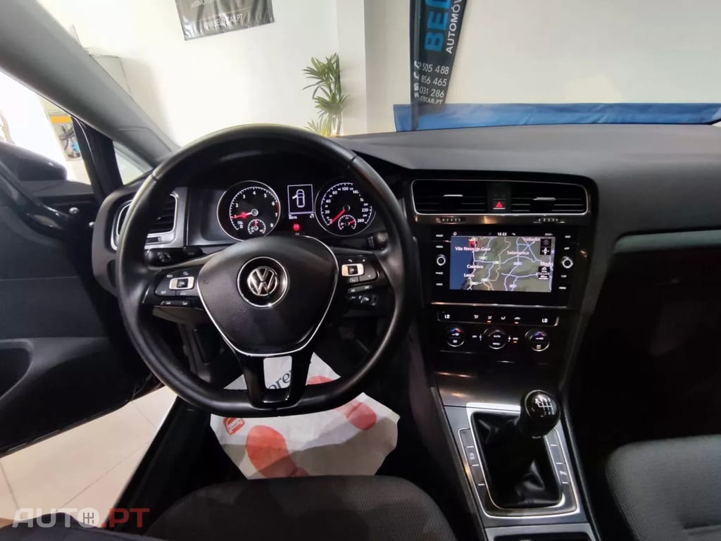 Volkswagen Golf 1.0 TSI Confortline