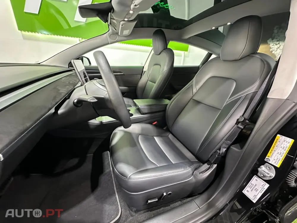 Tesla Model 3 Standard RWD