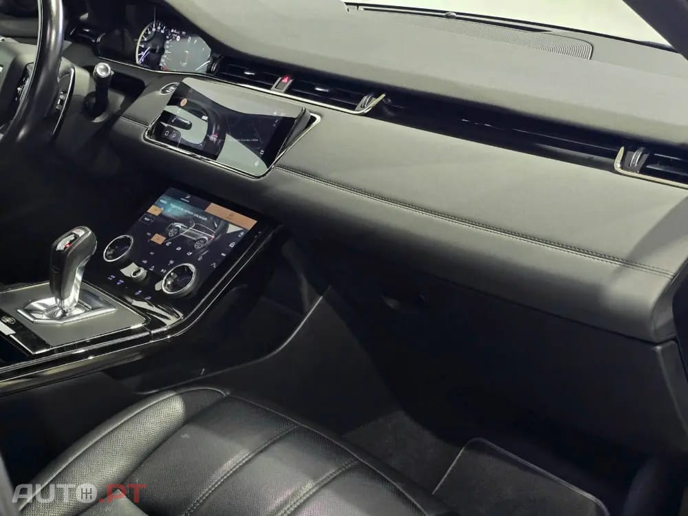 Land Rover Evoque P300e R-Dynamic