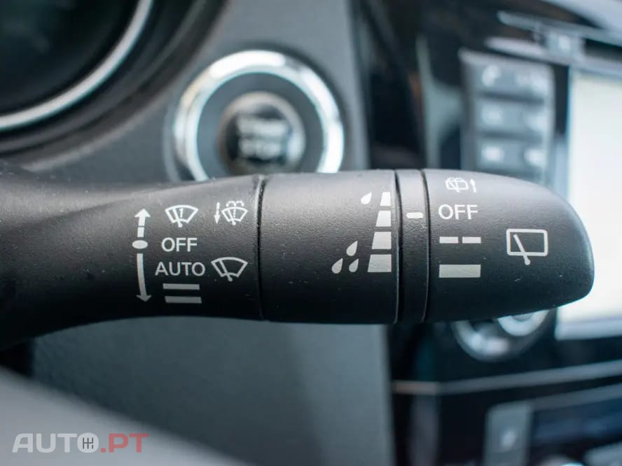 Nissan Qashqai 1.5 dCi N-Connecta J18