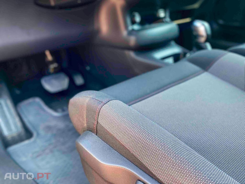 Citroen C4 Cactus 1.2 PureTech Feel Business EAT6