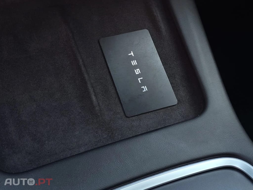 Tesla Model 3 STANDARD RWD PLUS