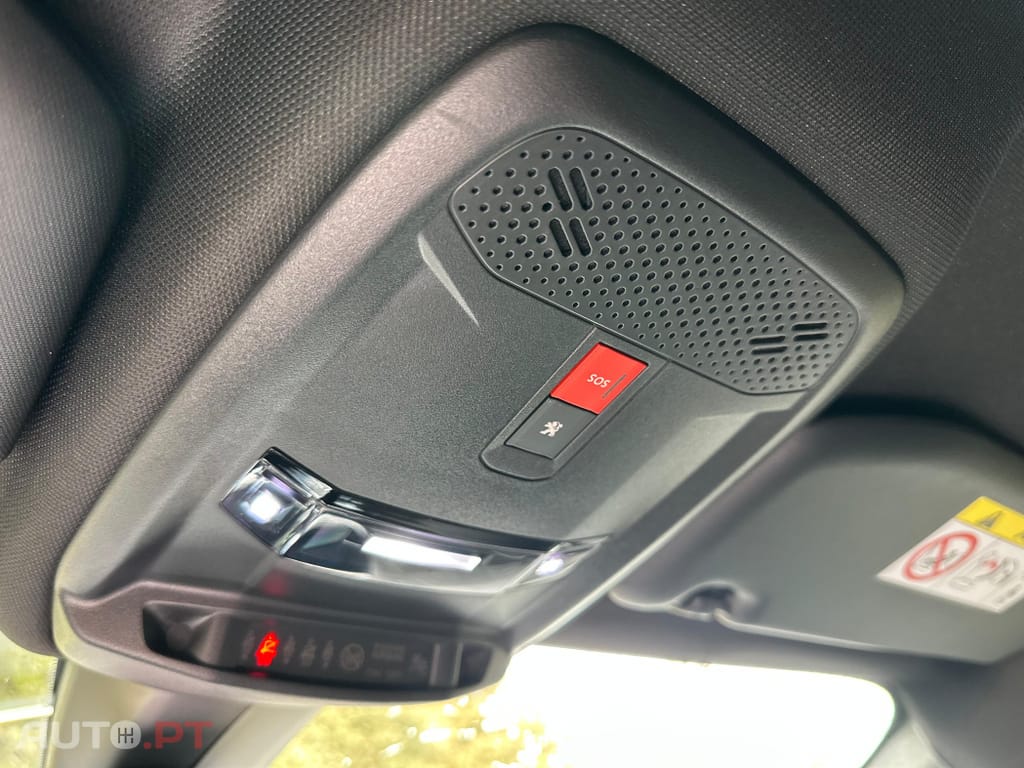 Peugeot E-208 50 kWh GT Pack