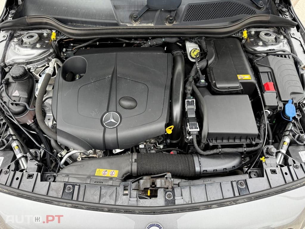 Mercedes-Benz GLA 220 CDI 7G-DCT Urban