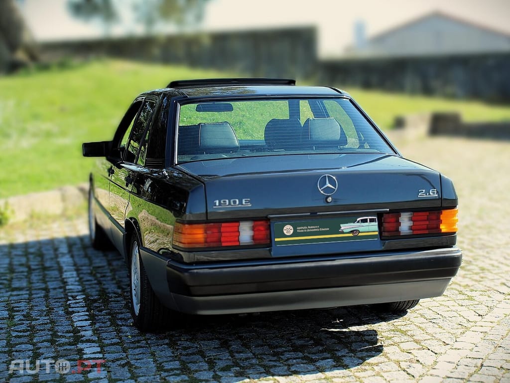 Mercedes-Benz 190 E 2.6