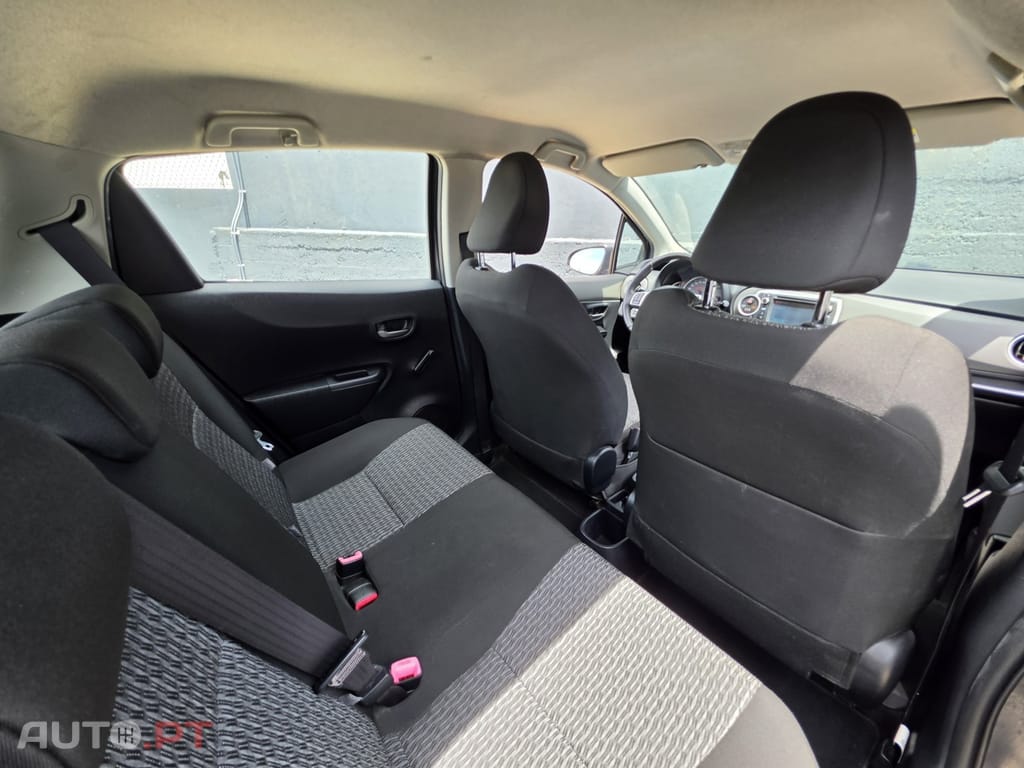 Toyota Yaris 1.0 VVT-i Comfort+Navi