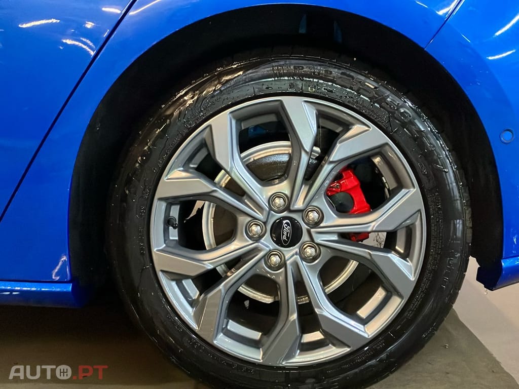 Ford Focus 1.0 EcoBoost MHEV ST-Line