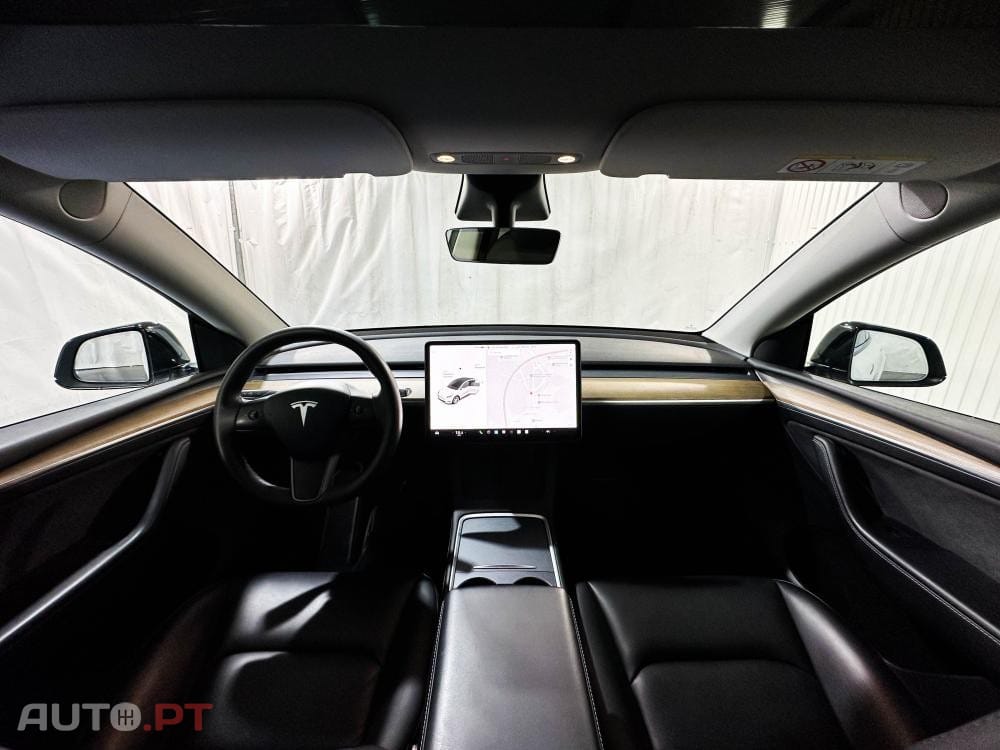 Tesla Model Y Long Range Dual Motor AWD