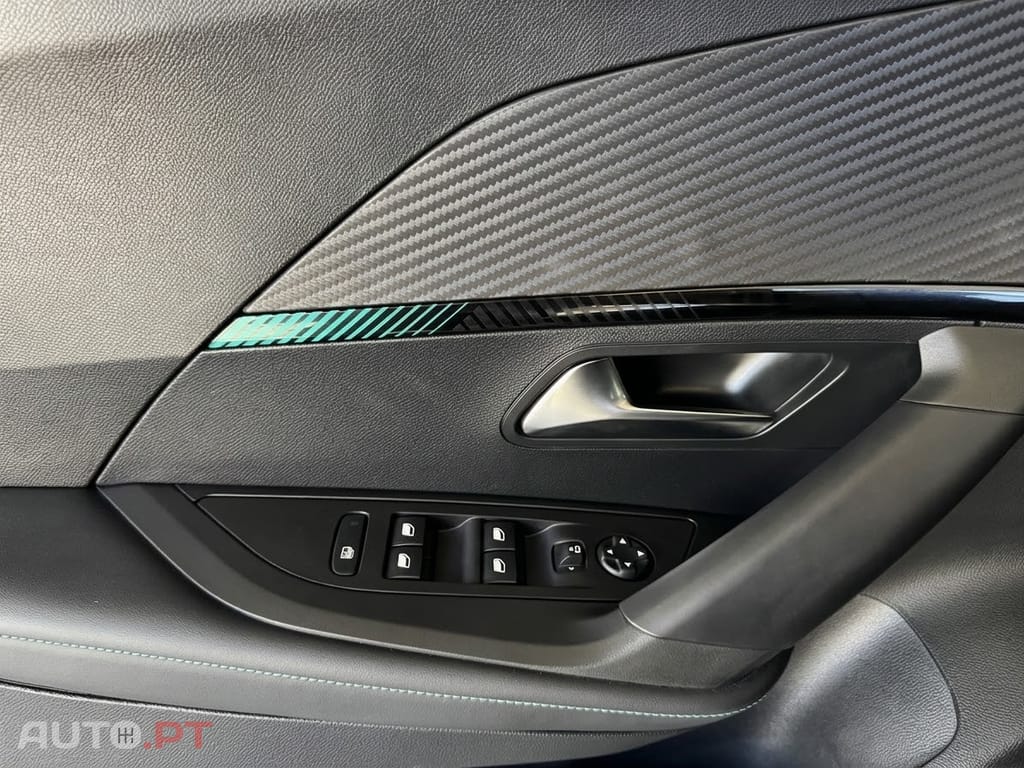 Peugeot 2008 1.2 PureTech Allure Pack EAT8