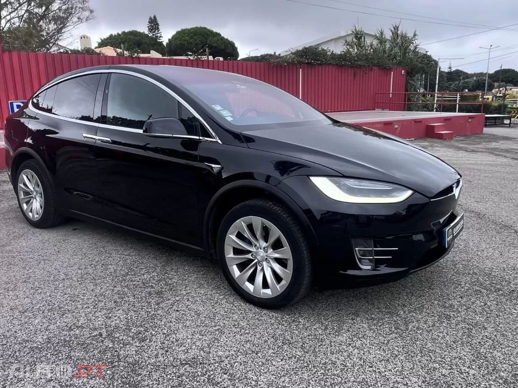 Tesla Model X 75D