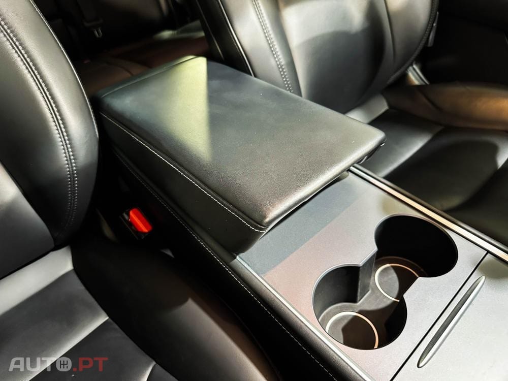 Tesla Model Y Long Range Dual Motor AWD
