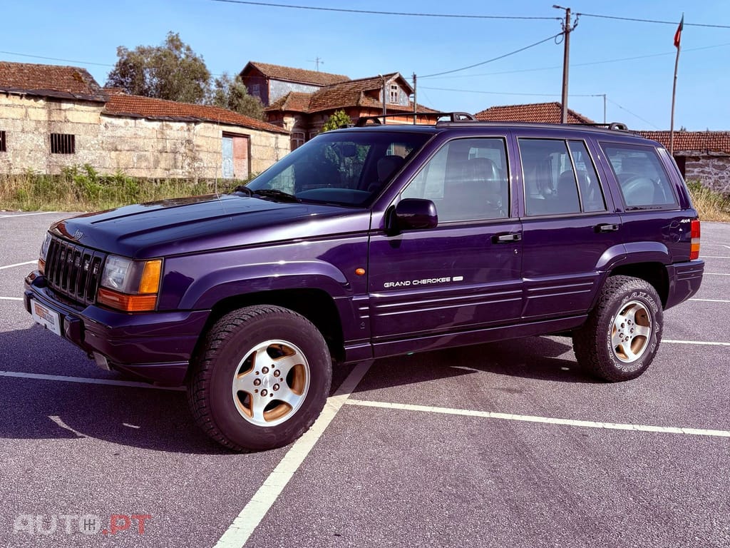 Jeep Grand Cherokee 2.5 TD Official