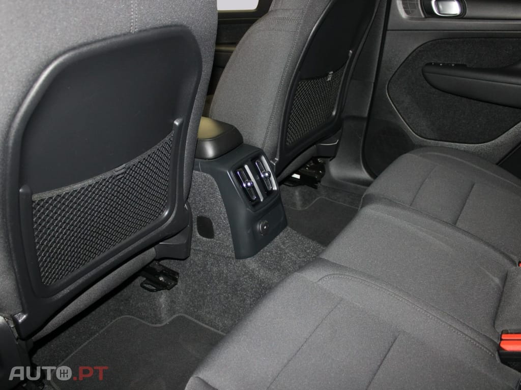 Volvo XC40 1.5 T2 MOMENTUM