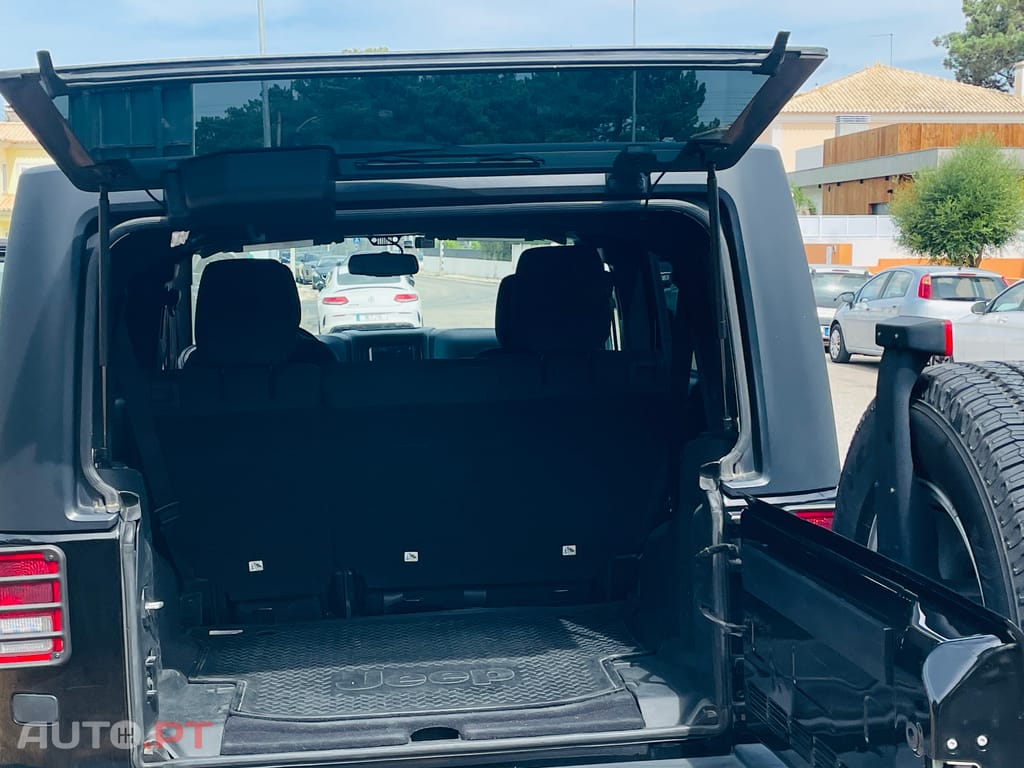 Jeep Wrangler Unlimited Automatic Hardtop