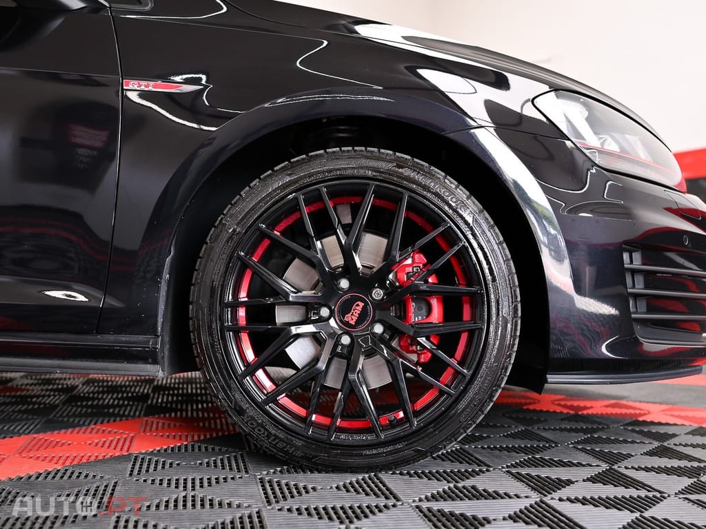 Volkswagen Golf 2.0 TSI GTI DSG