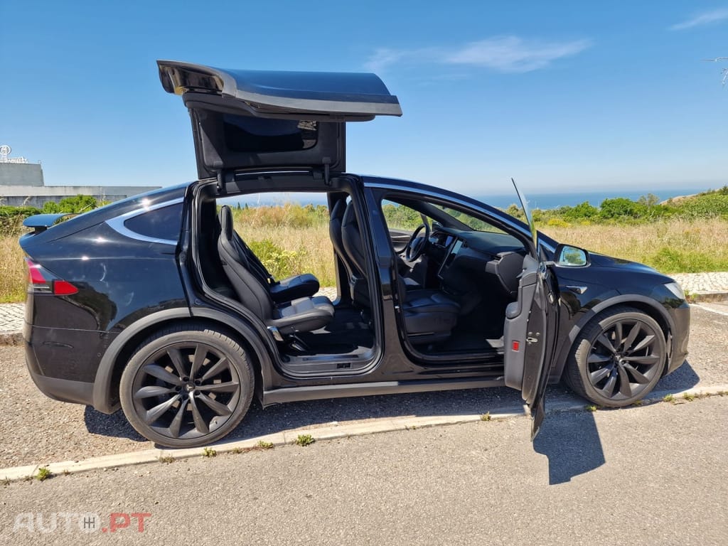 Tesla Model X Long Range