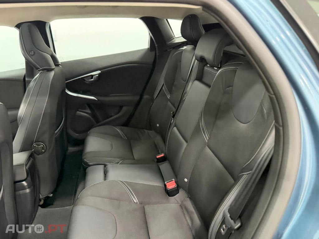 Volvo V40 1.6 D2 Momentum