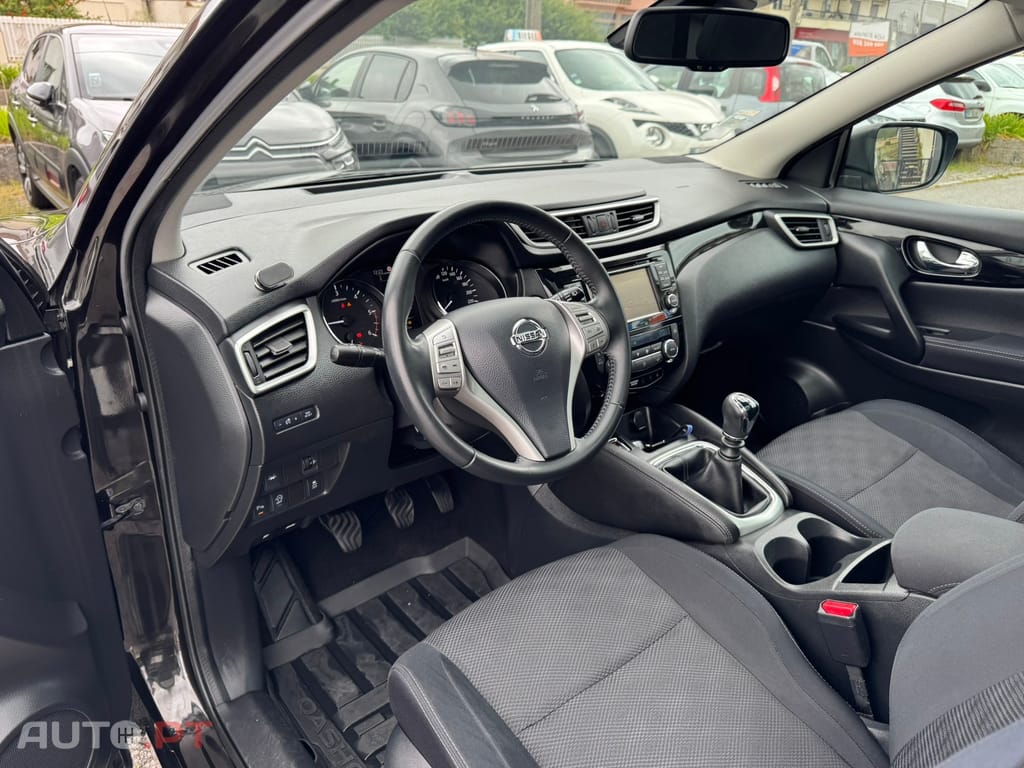 Nissan Qashqai 1.5 dCi N-Connecta 18
