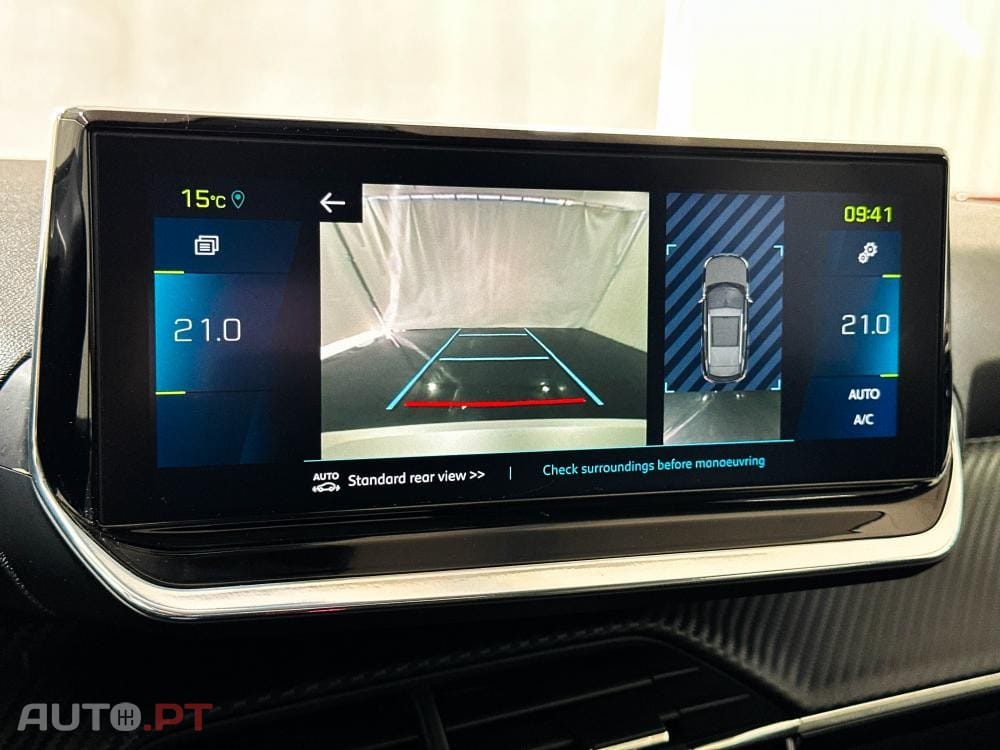 Peugeot E-2008 50 kWh Allure Pack