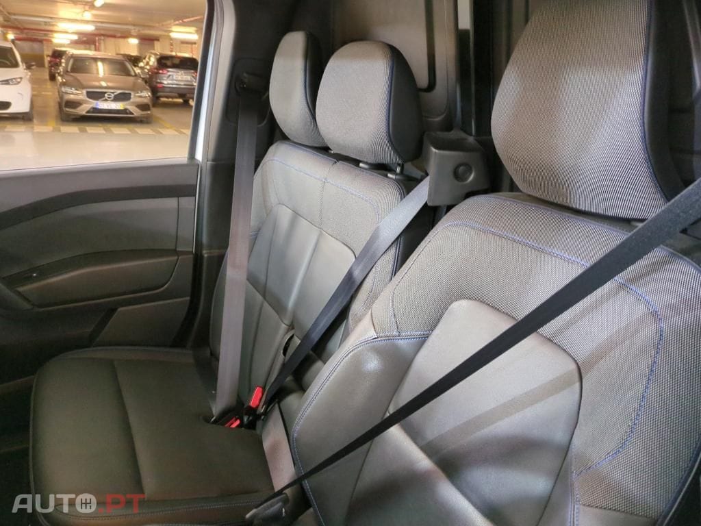 Nissan Townstar TOWNSTAR EV 45 kWh L1 Comfort 3L