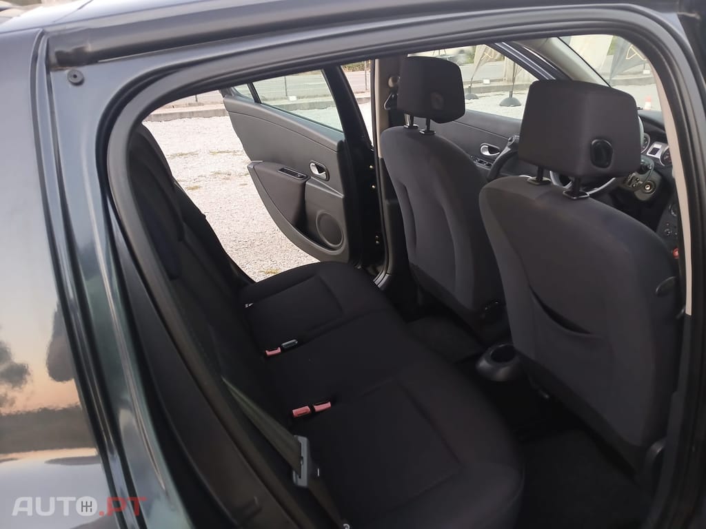 Renault Clio 1.2 Poucos Kms