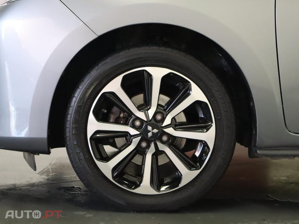 Mitsubishi Space Star 1.2 Connection Ediiton