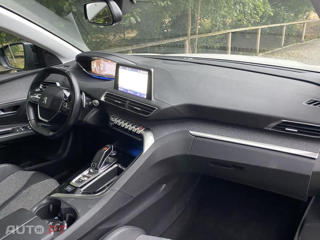 Peugeot 3008 1.6 BlueHDi Allure EAT6 J18
