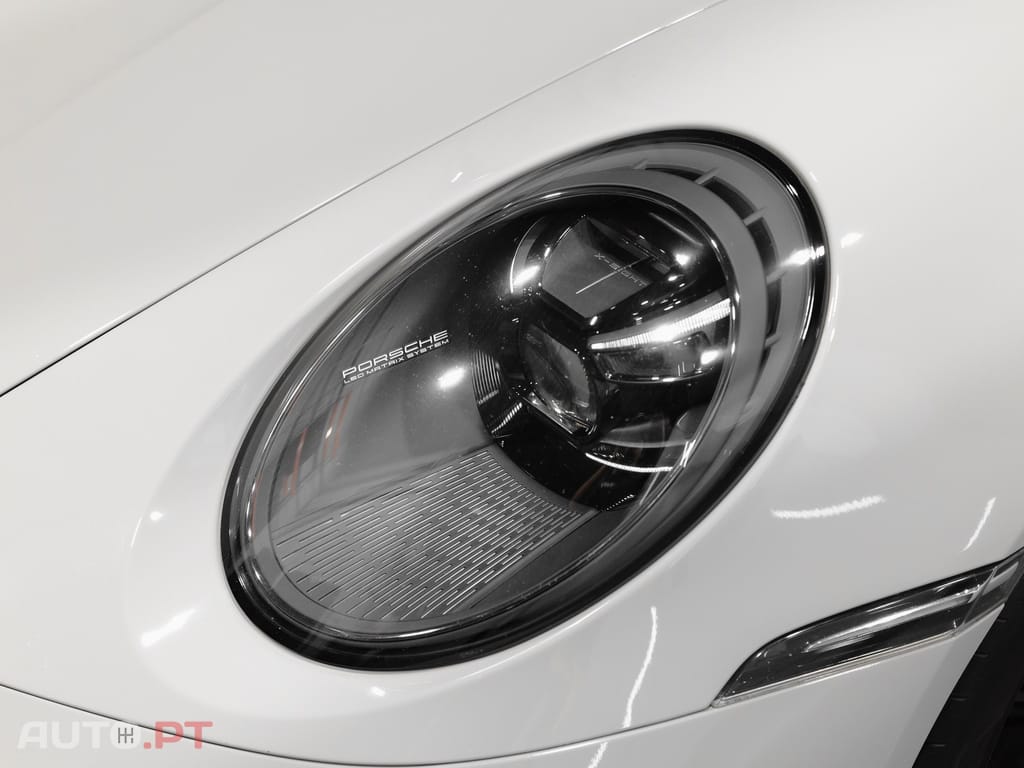 Porsche 992 Carrera 4 GTS PDK