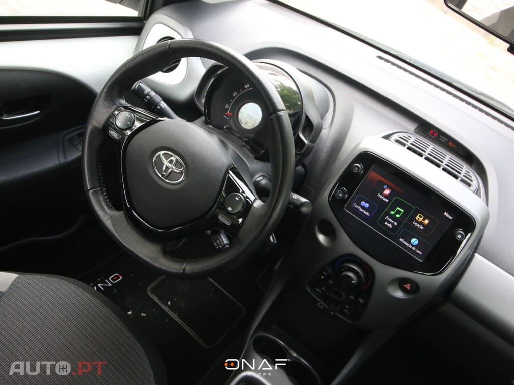 Toyota Aygo X 1.0 VVT-i X-Play