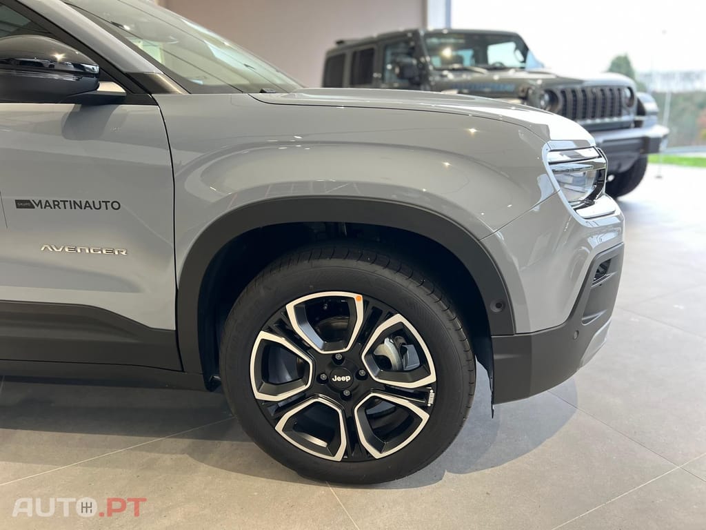 Jeep Avenger 1.2 GSE T3 Summit