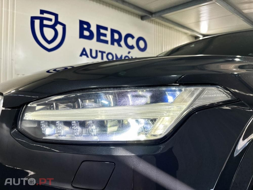Volvo XC90 2.0 D4 R-Design