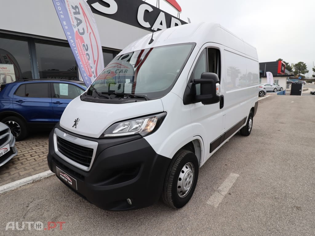 Peugeot Boxer 2.0 BlueHDi 330 L2H2 Premium