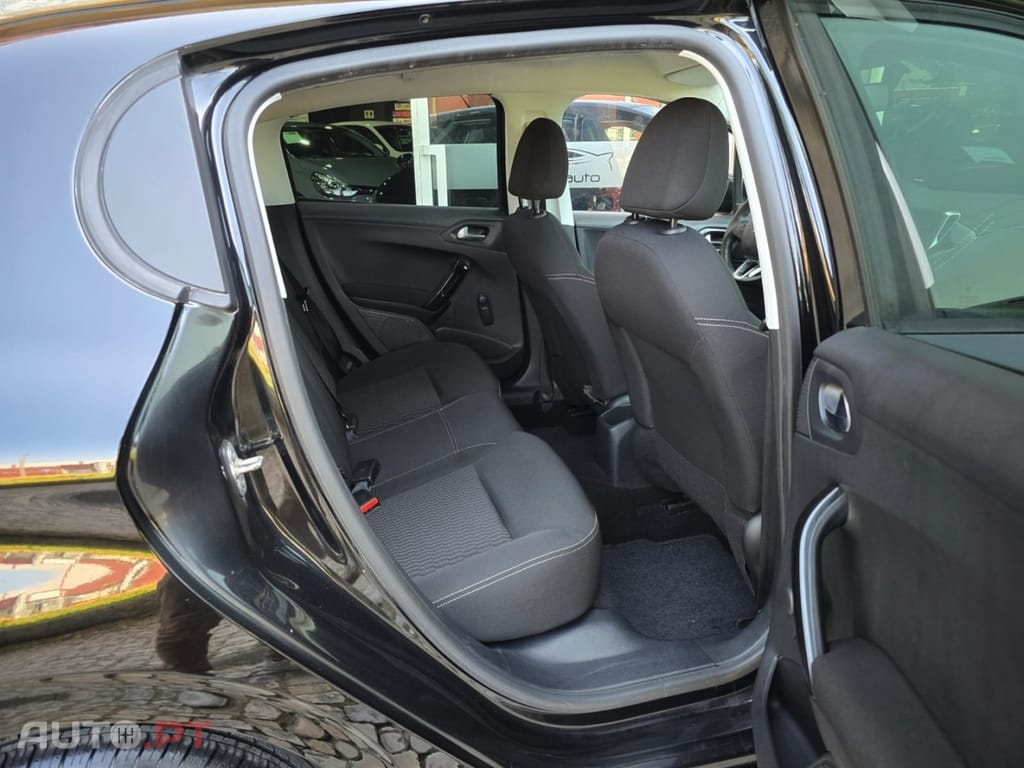 Peugeot 208 1.6 BlueHDi Active