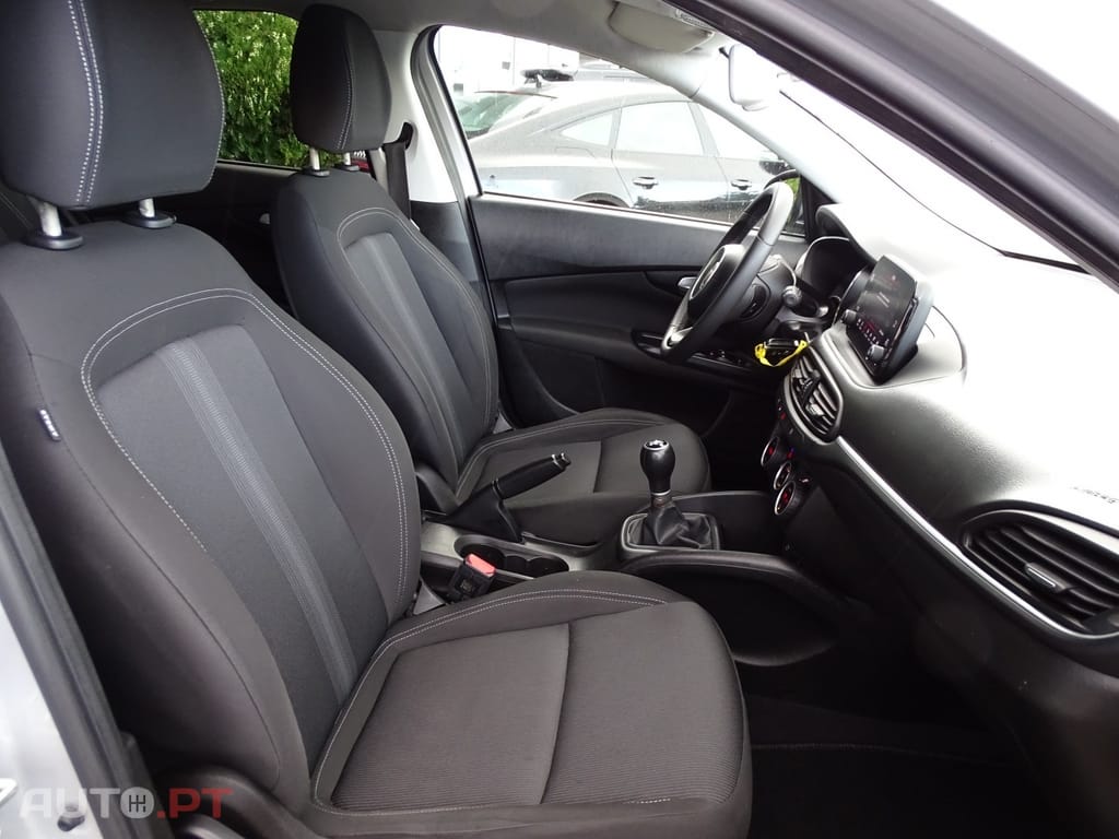 Fiat Tipo 1.3 M-Jet Lounge