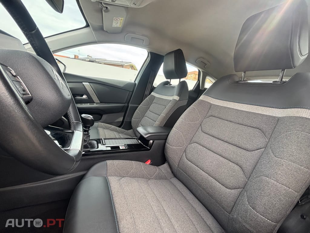 Citroen C4 1.2 PureTech Shine