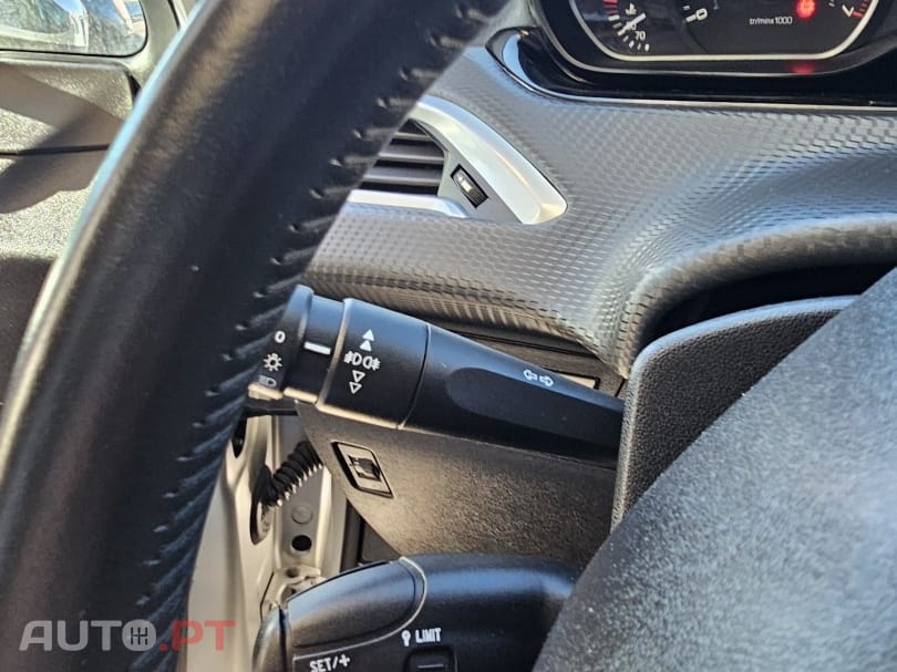 Peugeot 208 1.2 PureTech Style