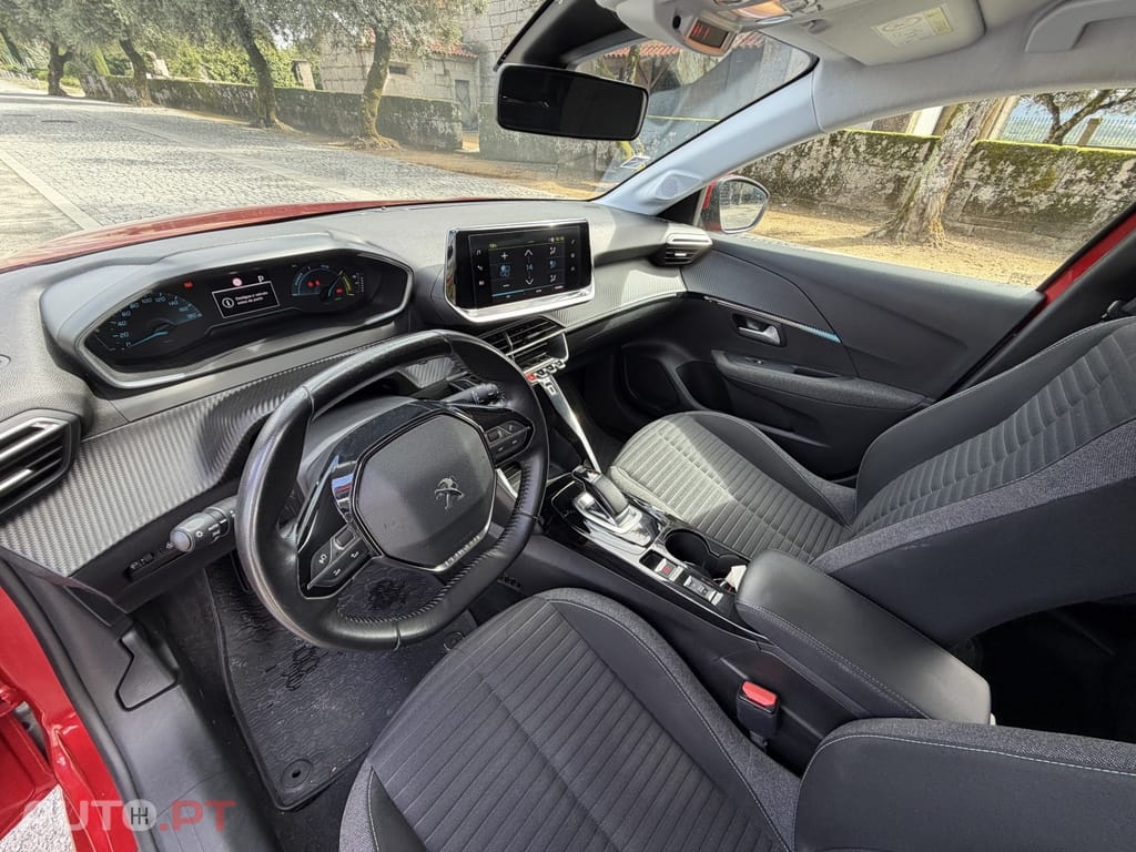 Peugeot E-208 50 kWh Allure