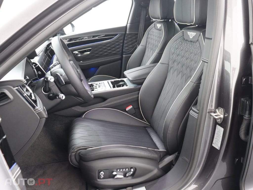 Bentley Flying Spur V6 Hybrid